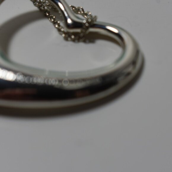 Tiffany & Co. Peretti  XL Large Open Heart Pendant Necklace - Picture 4 of 5
